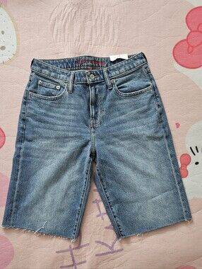 new lucky brand loose bermuda  Shorts 0/25